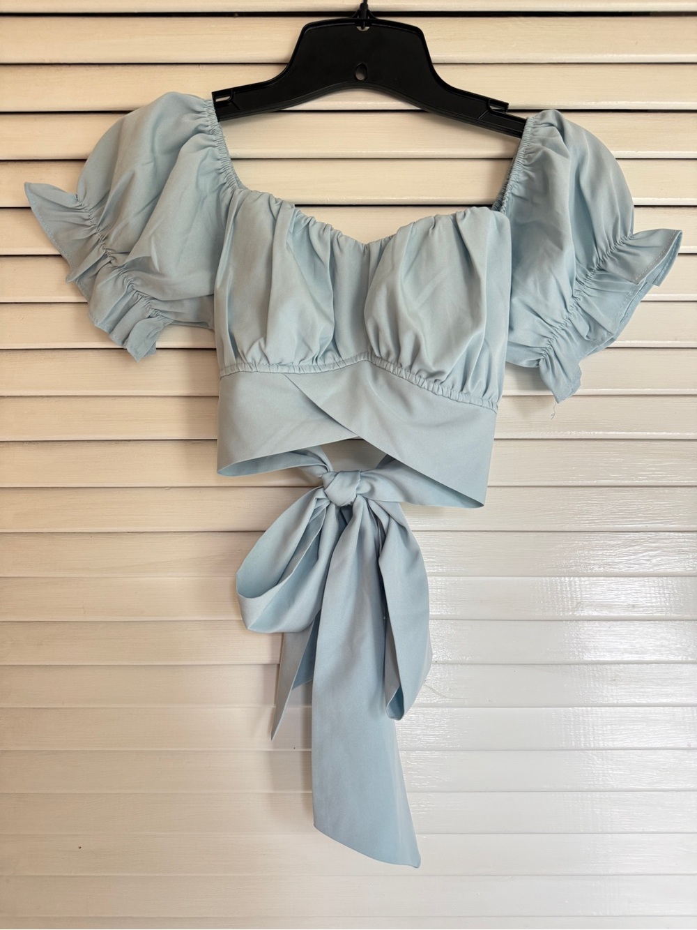 Ballerina Core!! Puff-Sleeve Tie-Back Crop Top in Light Blue Size L